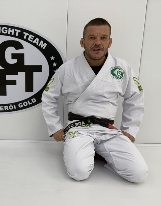 Professor Léo Brasil